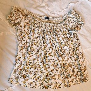 American Eagle off the shoulder yellow flower top